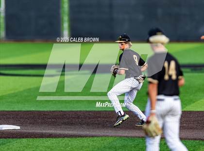 Thumbnail 3 in Lehi vs. Davis (UHSAA 6A Bracket Play) photogallery.