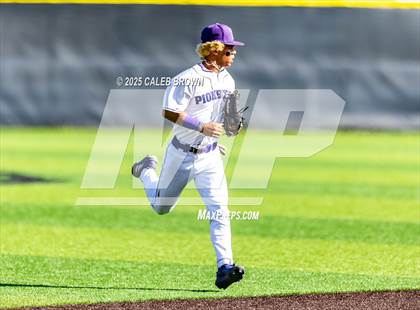 Thumbnail 3 in Lehi vs. Davis (UHSAA 6A Bracket Play) photogallery.