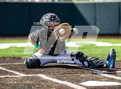 Thumbnail 1 in Lehi vs. Davis (UHSAA 6A Bracket Play) photogallery.