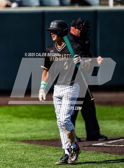 Thumbnail 2 in Lehi vs. Davis (UHSAA 6A Bracket Play) photogallery.
