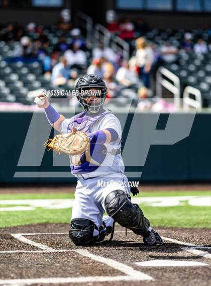 Thumbnail 3 in Lehi vs. Davis (UHSAA 6A Bracket Play) photogallery.