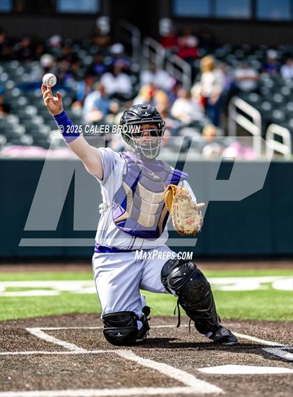 Thumbnail 1 in Lehi vs. Davis (UHSAA 6A Bracket Play) photogallery.