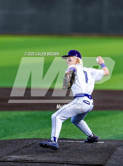 Thumbnail 2 in Lehi vs. Davis (UHSAA 6A Bracket Play) photogallery.
