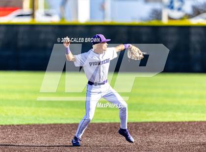 Thumbnail 2 in Lehi vs. Davis (UHSAA 6A Bracket Play) photogallery.