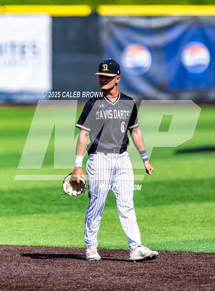 Thumbnail 1 in Lehi vs. Davis (UHSAA 6A Bracket Play) photogallery.