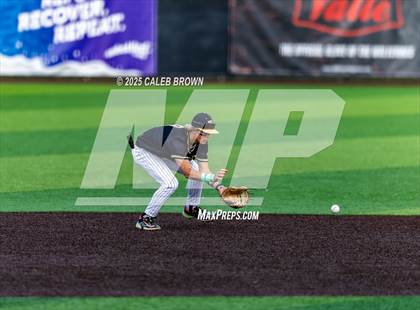 Thumbnail 1 in Lehi vs. Davis (UHSAA 6A Bracket Play) photogallery.