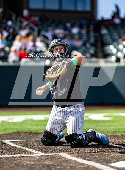 Thumbnail 1 in Lehi vs. Davis (UHSAA 6A Bracket Play) photogallery.