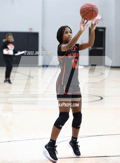 Thumbnail 2 in Weatherford Christian vs Pilot Point (Chicken Express Lady Porcupine Invitational) photogallery.