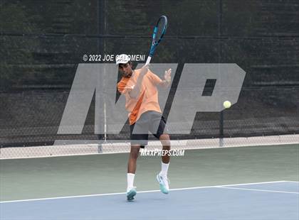 Thumbnail 3 in Round Rock Westwood vs Memorial (UIL 6A Boys Doubles Tennis State Semifinal) photogallery.