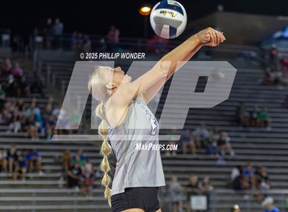 Thumbnail 1 in Millard North vs Millard West (Battle at Buell) photogallery.