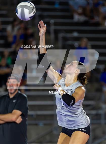 Thumbnail 3 in Millard North vs Millard West (Battle at Buell) photogallery.