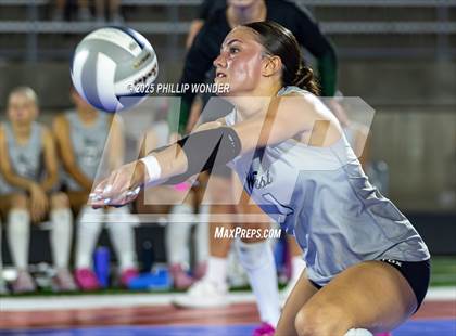 Thumbnail 3 in Millard North vs Millard West (Battle at Buell) photogallery.