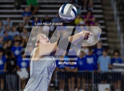 Thumbnail 3 in Millard North vs Millard West (Battle at Buell) photogallery.
