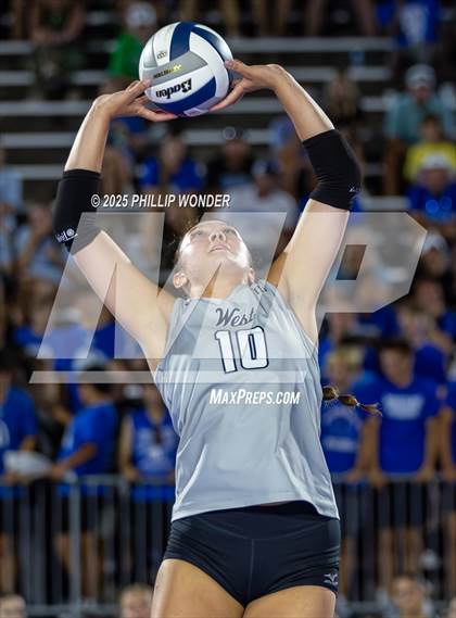 Thumbnail 1 in Millard North vs Millard West (Battle at Buell) photogallery.