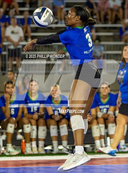 Thumbnail 1 in Millard North vs Millard West (Battle at Buell) photogallery.