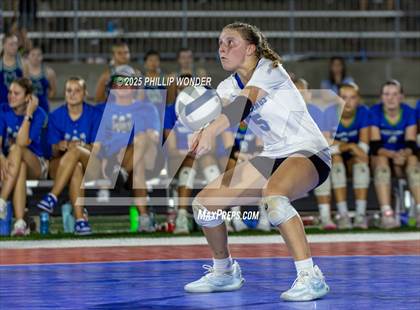 Thumbnail 2 in Millard North vs Millard West (Battle at Buell) photogallery.