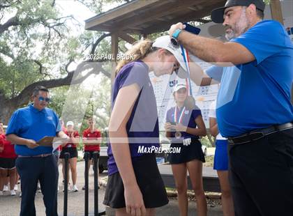 Thumbnail 2 in UIL 2A Girls Golf (Medals) photogallery.