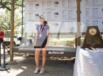 Thumbnail 1 in UIL 2A Girls Golf (Medals) photogallery.