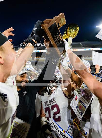 Thumbnail 3 in Desert Mountain vs Canyon View (AIA 5A Final Awards) photogallery.