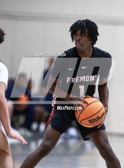 Thumbnail 3 in Maranatha vs  Fremont (21st Annual Rose City Roundball Classic) photogallery.