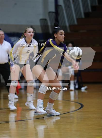 Thumbnail 1 in Reynoldsburg @ Lancaster photogallery.