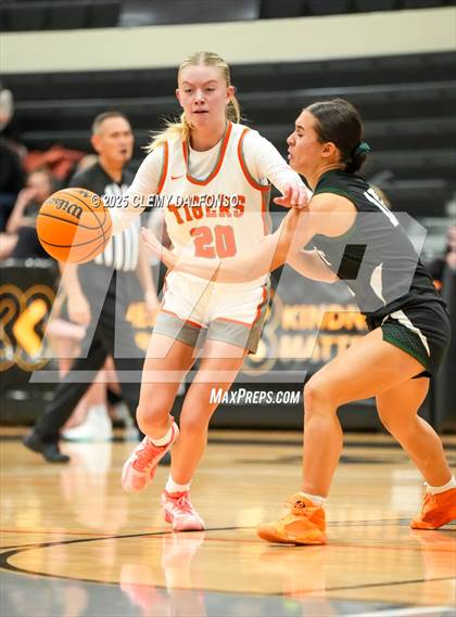 Thumbnail 1 in Summit @ Lakewood photogallery.