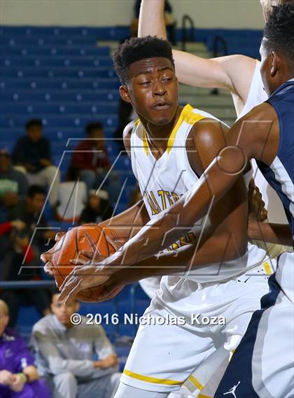 Thumbnail 1 in Loyola vs. Durango (Fairfax State Preview) photogallery.