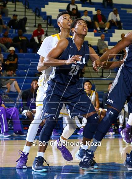 Thumbnail 1 in Loyola vs. Durango (Fairfax State Preview) photogallery.