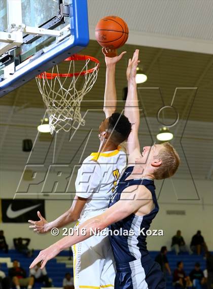 Thumbnail 3 in Loyola vs. Durango (Fairfax State Preview) photogallery.