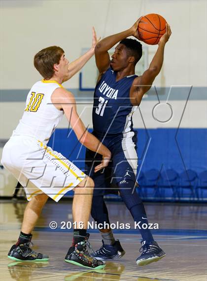 Thumbnail 3 in Loyola vs. Durango (Fairfax State Preview) photogallery.