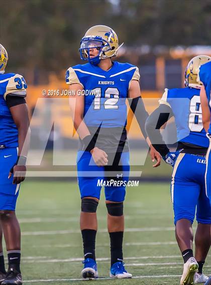 Thumbnail 2 in Elkins vs Texas City photogallery.