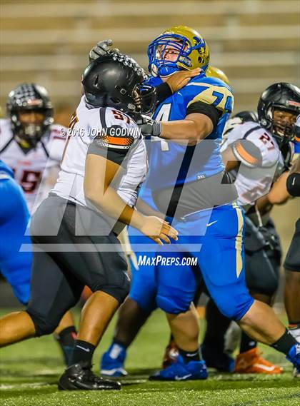Thumbnail 2 in Elkins vs Texas City photogallery.