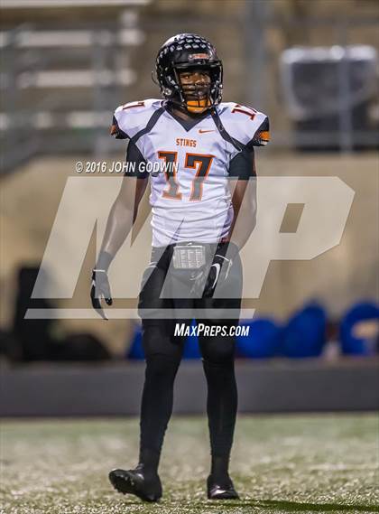 Thumbnail 3 in Elkins vs Texas City photogallery.