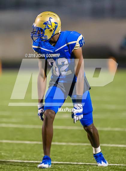 Thumbnail 3 in Elkins vs Texas City photogallery.