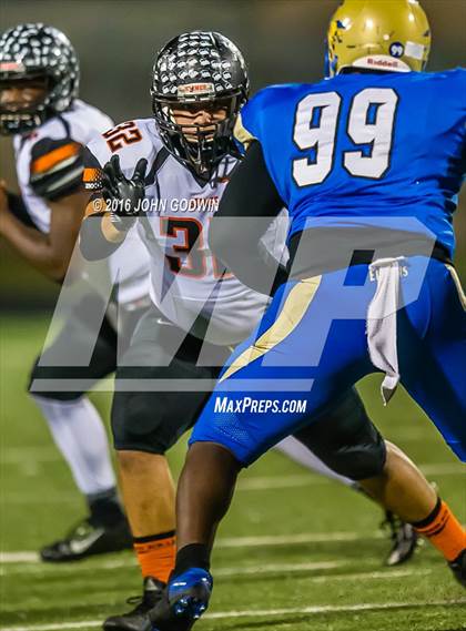 Thumbnail 2 in Elkins vs Texas City photogallery.