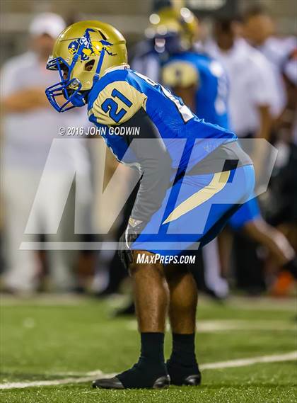 Thumbnail 1 in Elkins vs Texas City photogallery.