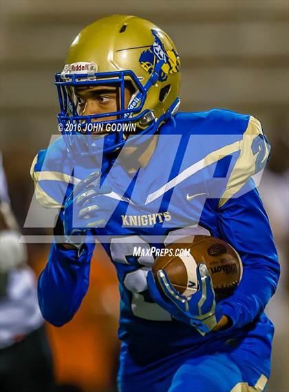 Thumbnail 3 in Elkins vs Texas City photogallery.