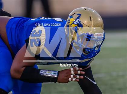 Thumbnail 1 in Elkins vs Texas City photogallery.