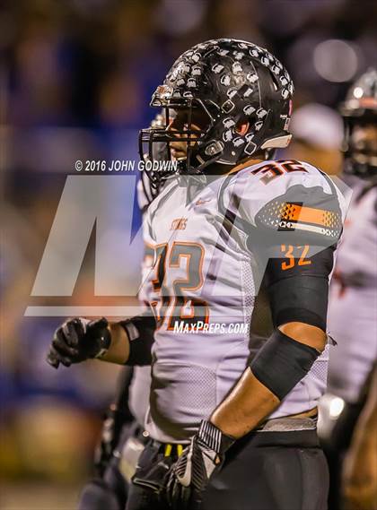 Thumbnail 3 in Elkins vs Texas City photogallery.