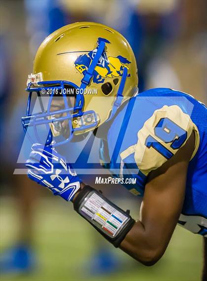 Thumbnail 1 in Elkins vs Texas City photogallery.