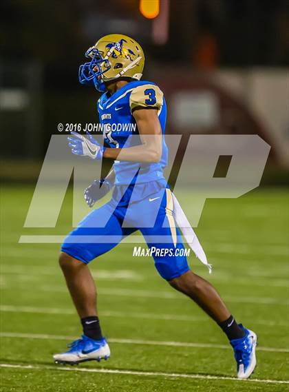 Thumbnail 3 in Elkins vs Texas City photogallery.