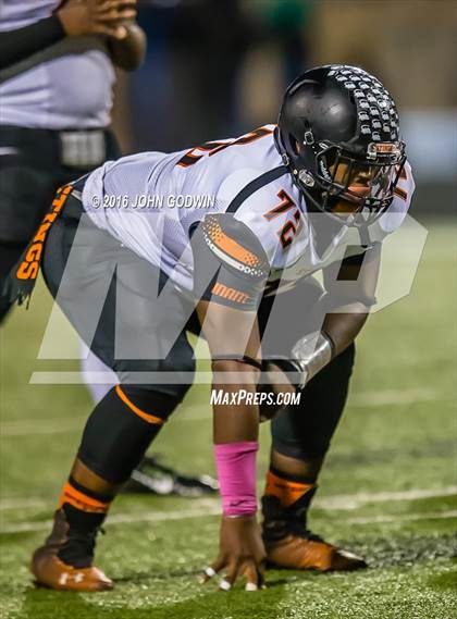 Thumbnail 1 in Elkins vs Texas City photogallery.
