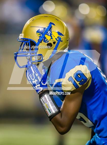 Thumbnail 3 in Elkins vs Texas City photogallery.
