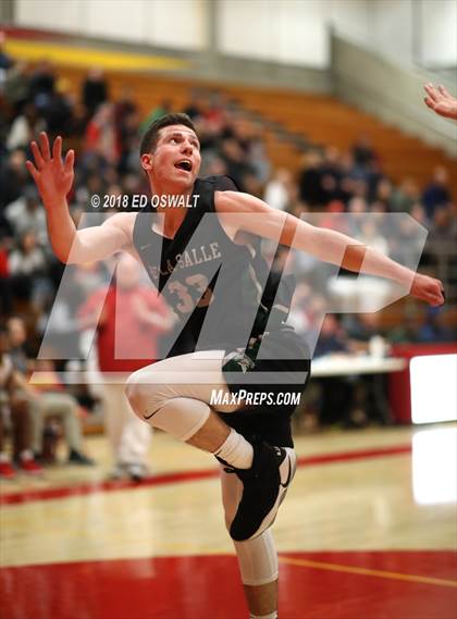 Thumbnail 3 in Berkeley vs. De La Salle (CIF NCS D1 Quarterfinal) photogallery.