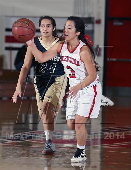 Thumbnail 1 in Glendora vs. Northview photogallery.