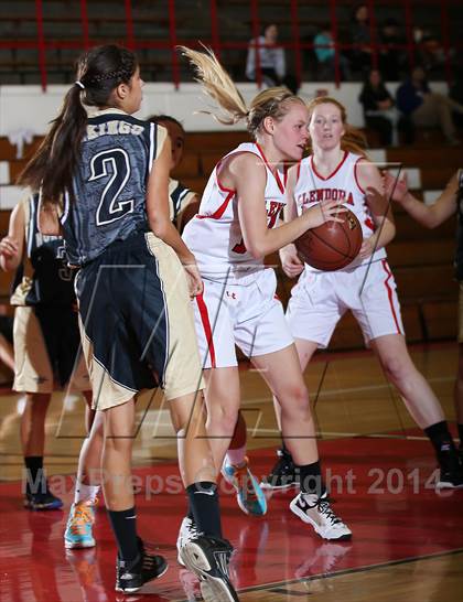 Thumbnail 3 in Glendora vs. Northview photogallery.