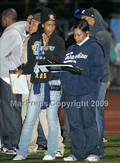 Thumbnail 1 in Dorsey @ Crenshaw photogallery.