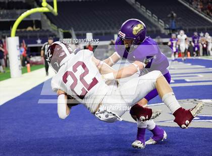Thumbnail 1 in Hawley vs. Shiner (UIL Football 2A D2 Finals) photogallery.
