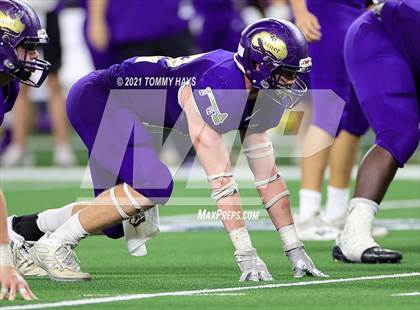 Thumbnail 1 in Hawley vs. Shiner (UIL Football 2A D2 Finals) photogallery.