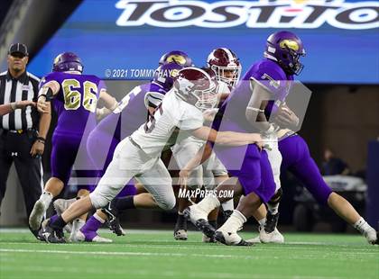 Thumbnail 2 in Hawley vs. Shiner (UIL Football 2A D2 Finals) photogallery.